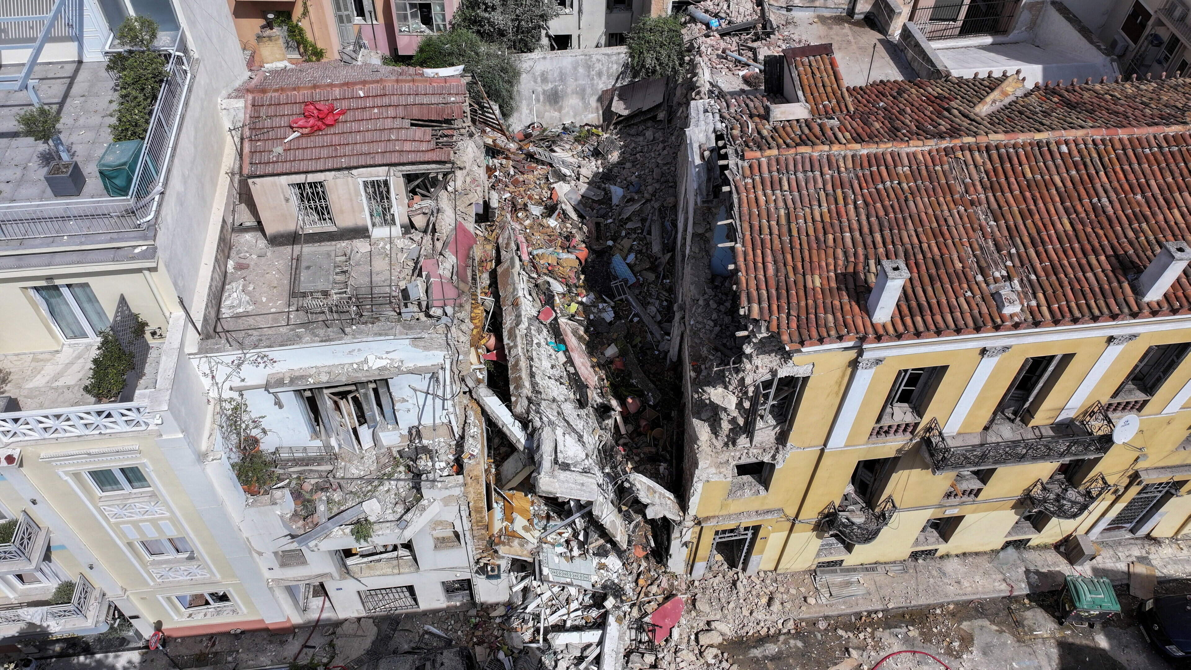 Five people missing in Athens after explosion in popular tourist district